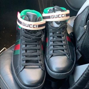 Gucci high top 9.5 never worn